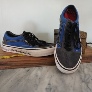 VANS- SUPREME sneakers size 8.5